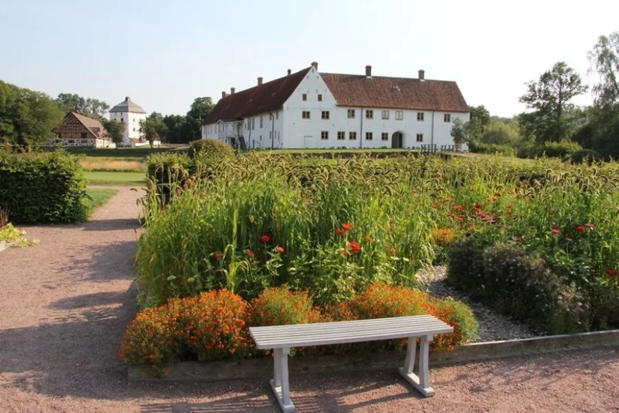 Hovdala Slott
