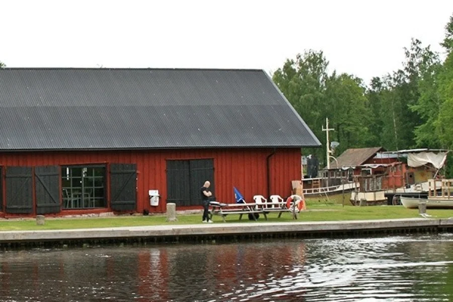 Hjälmare kanals besökscentrum