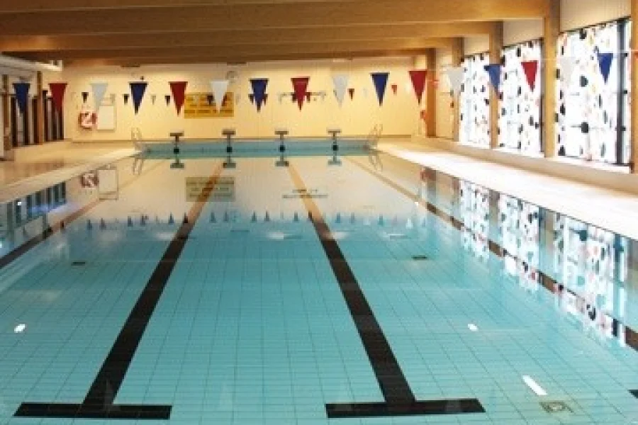 Rödeby simhall och utebad