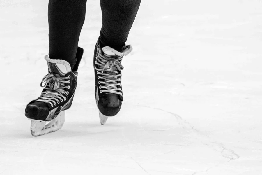 Stångebroområdet – ishallar och bandybana