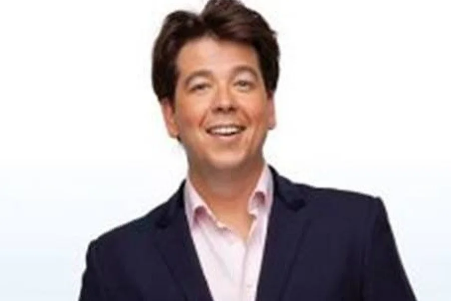 Michael McIntyre äntligen till Sverige