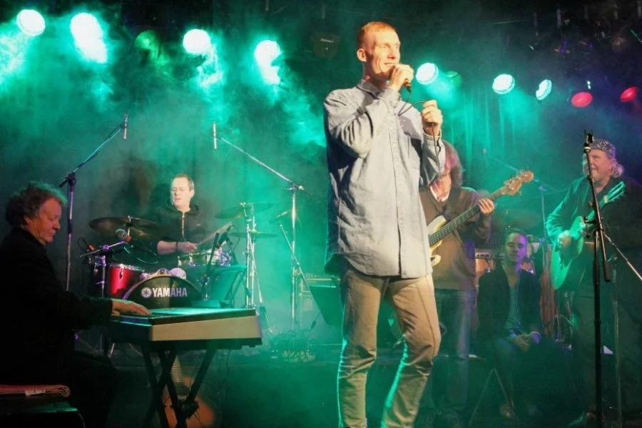 Kapten Röd på turné