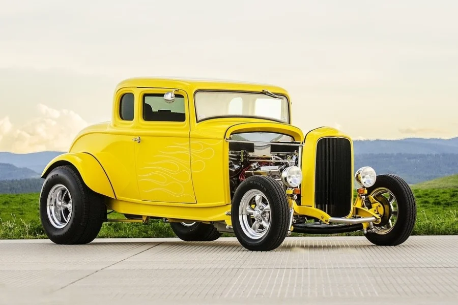 Hot Rods intar travbanan
