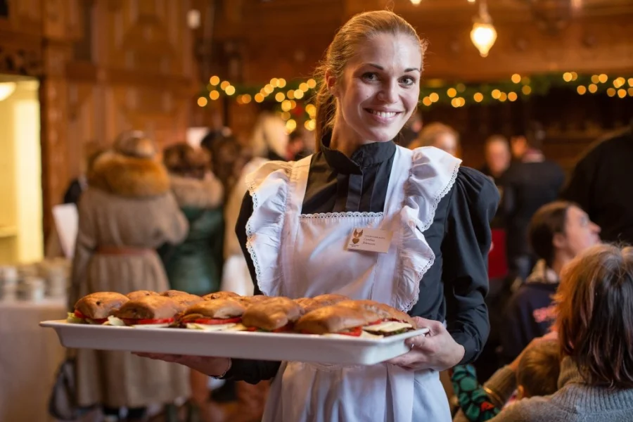 Traditionell julmarknad fyller trettio