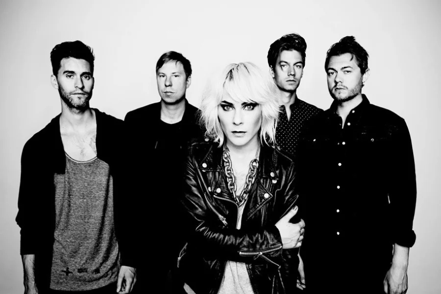 The Sounds är första band att presenteras till sommarens rockfest i Kristianstad.