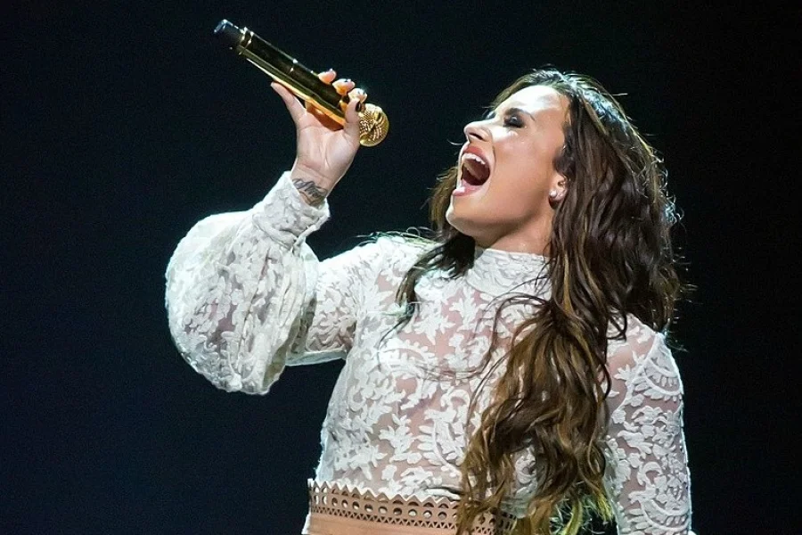 Demi Lovato till Sverige