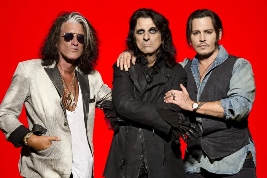 I sommar får vi se Joe Perry, Alice Cooper och Johnny Depp på både Liseberg och Gröna Lund.