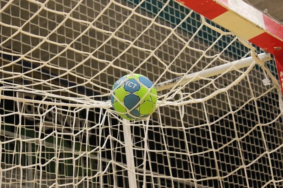 Här laddar svenska handbollsherrarna inför VM