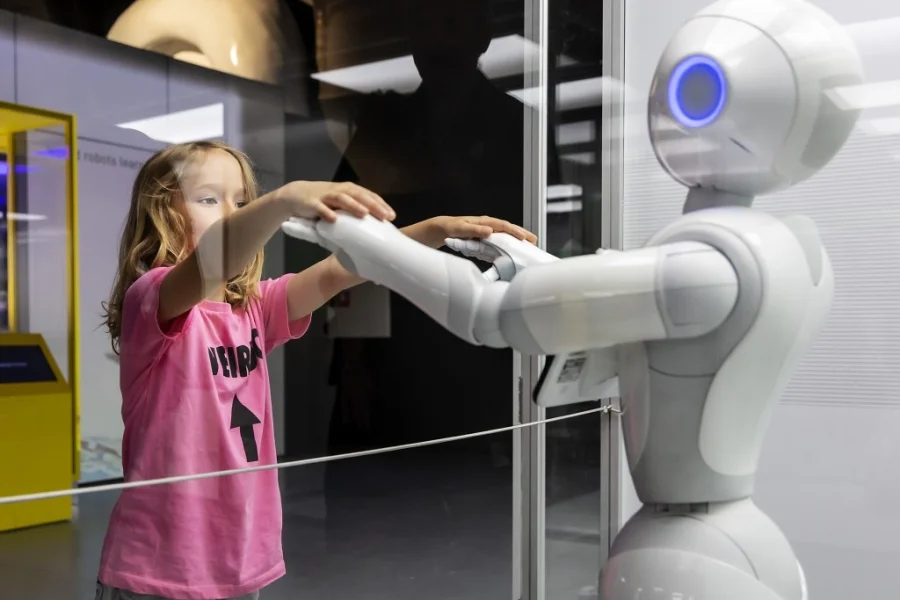 Rymdshow, robotar och dataspel