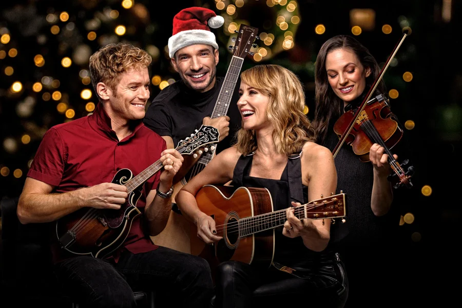 Christmas Unplugged med Peter, Bruno, Matilda och Petra Wahlgren