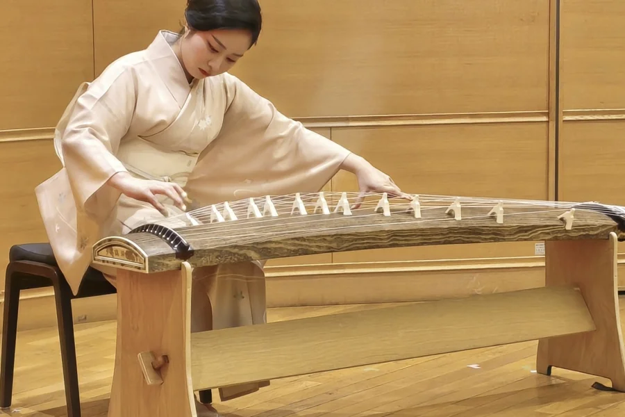 KAZE ITO MAI
