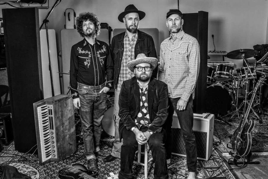 Neil Young Tribute med EP's Trailer Park + gäster