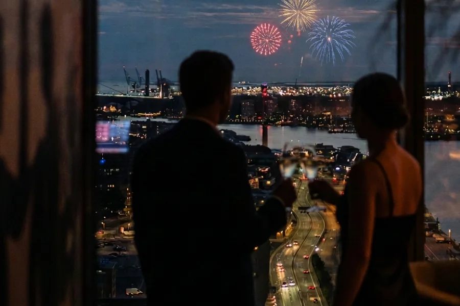 Champagne & View