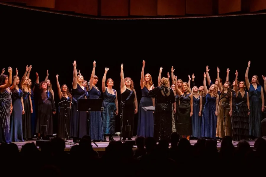 Ty ljuset vilar där – en vinterkonsert med Bella Voce – Lunds Studentsångerskor