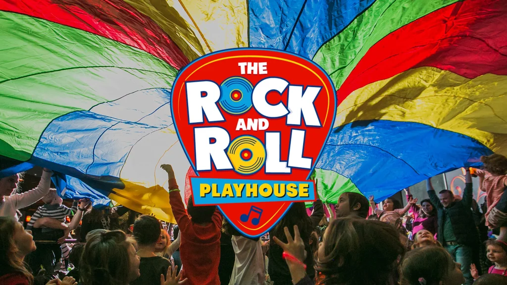 The Rock And Roll Playhouse spelar Queens musik för barn