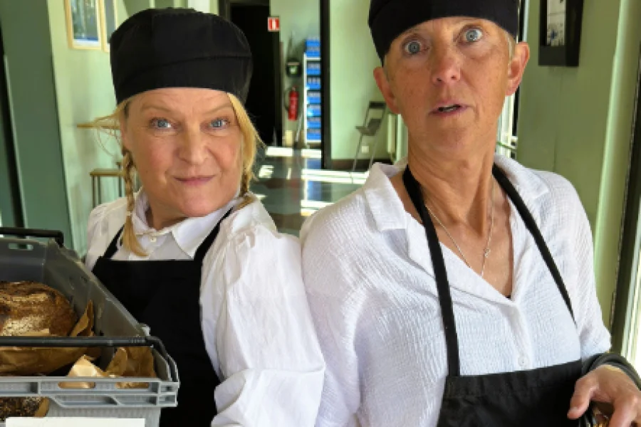 Lunchteater: Förlåt. Förlåt.