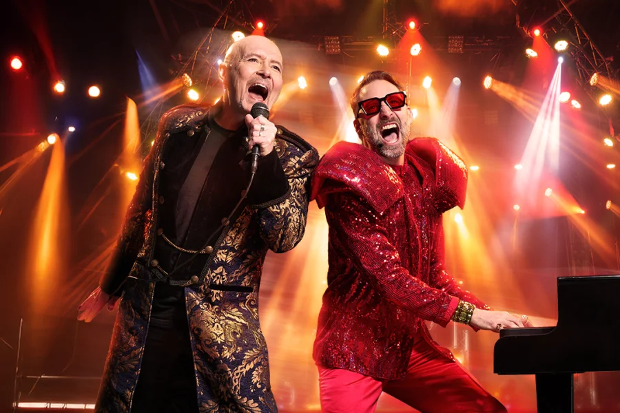 Elton John meets Freddie Mercury
