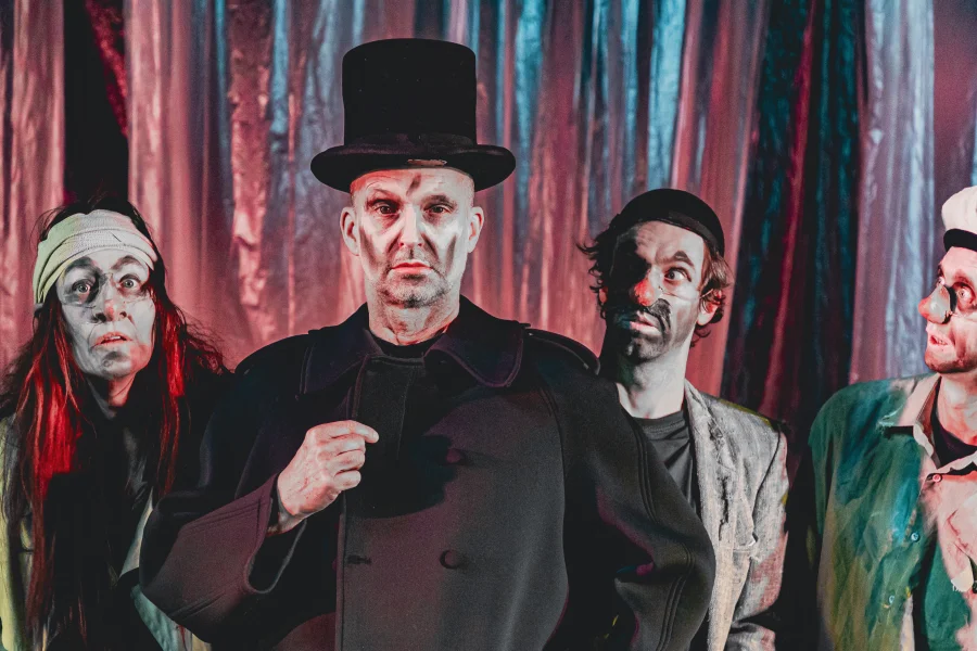 Clowns in Dystopia