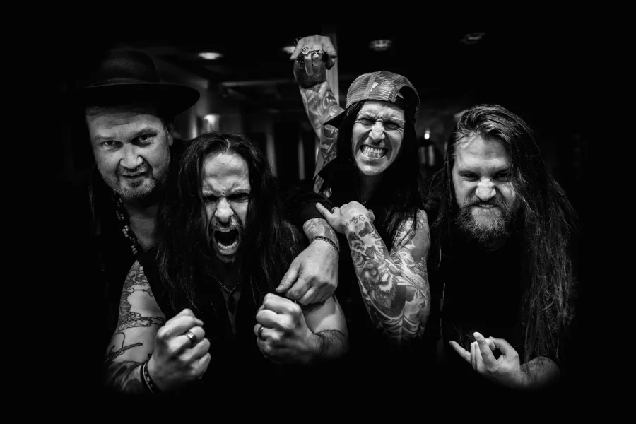 Hardcore Superstar – Dirty Halo Tour