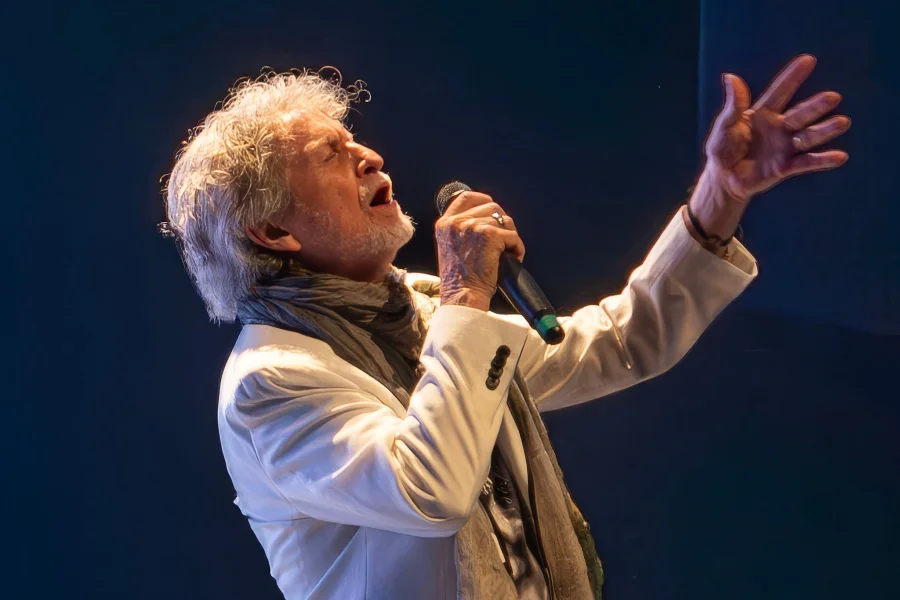 Jon Anderson & The Band Geeks