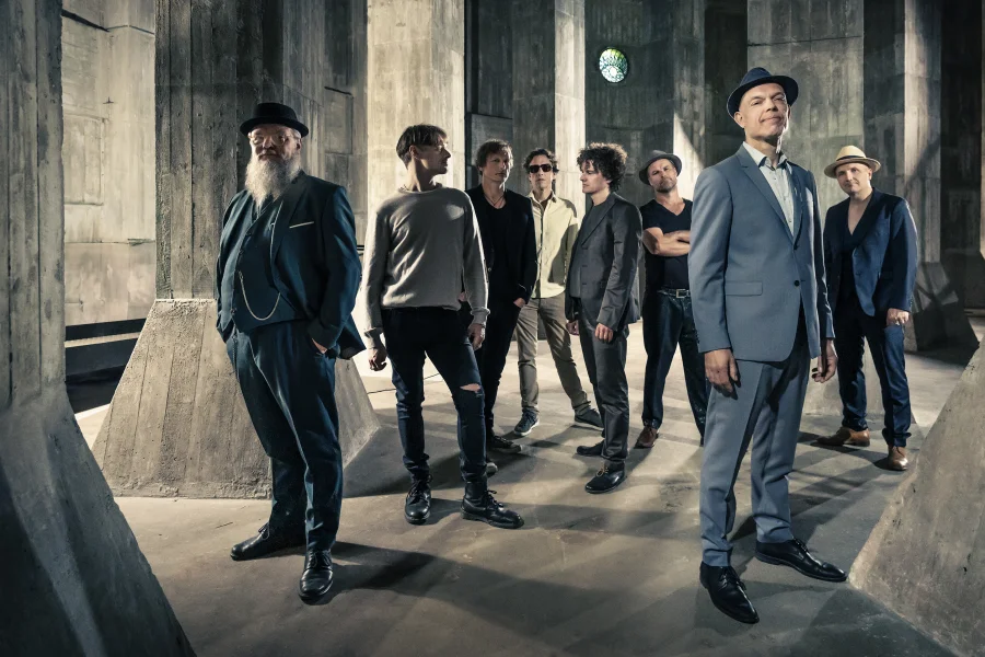 Thorbjørn Risager & The Black Tornado