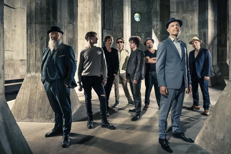 Thorbjörn Risager & The Black Tornado