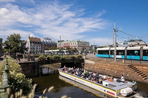 Göteborg: Paddan Sightseeing Boat Tour
