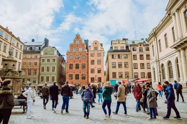 Stockholm Private Custom Walking Tour - Höjdpunkter och dolda pärlor