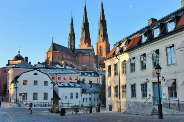 Kronan & krönet: Uppsala Kungliga Arv & Sigtunas vikingar