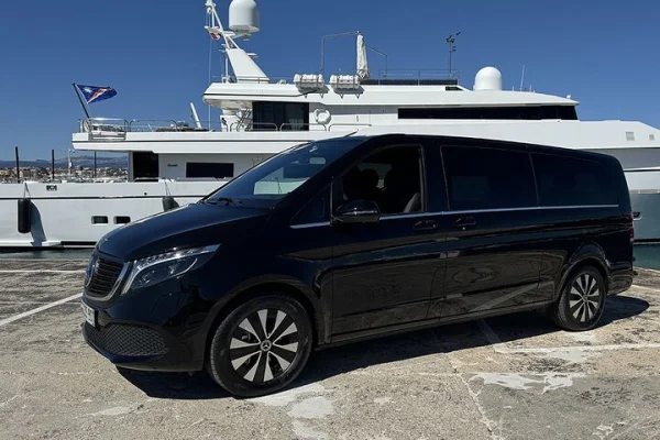 Flygplatstransfer: Flygplats ARN till Stockholm med Luxury Van