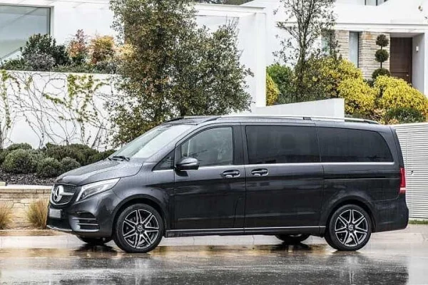 Avgång Privat Transfer Stockholm Stad till Stockholm Airport ARN Av Luxury Van