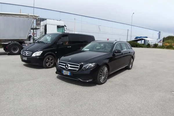 Stockholm Arlanda Airport (ARN) till Stockholm City - Rundtur privat transfer