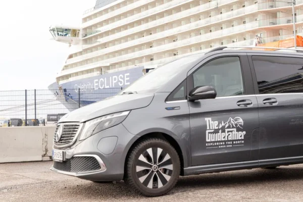 Capital Comfort: Private & Lux Stockholm Transfer Airport & Port