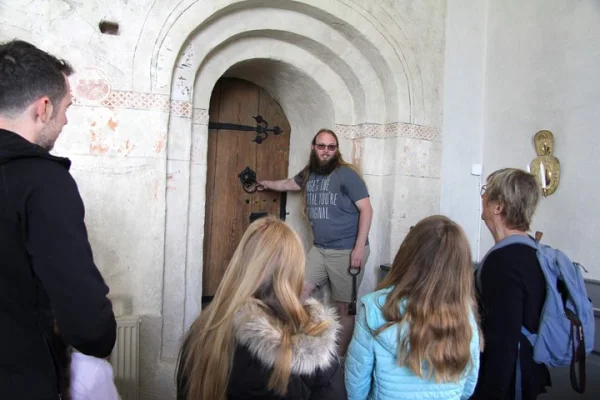 Medeltida skräck, odöda och mörk folktro-vandring Uppsala stad - öppen tur