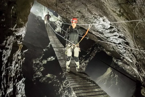 Nå fantastiska platser på ett enkelt och säkert sätt med Via Ferrata-systemet