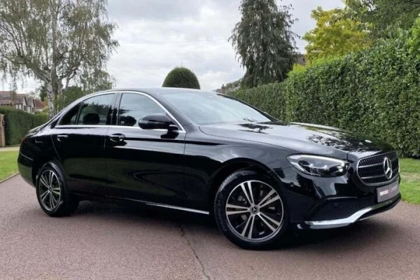 Avgång Privat Transfer Stockholm Stad till Stockholm Airport NYO-Business Car