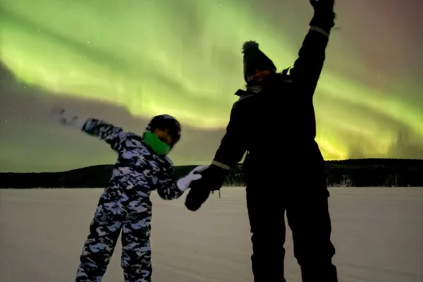 Norrskensjakt med öppen spis Middag i Kiruna