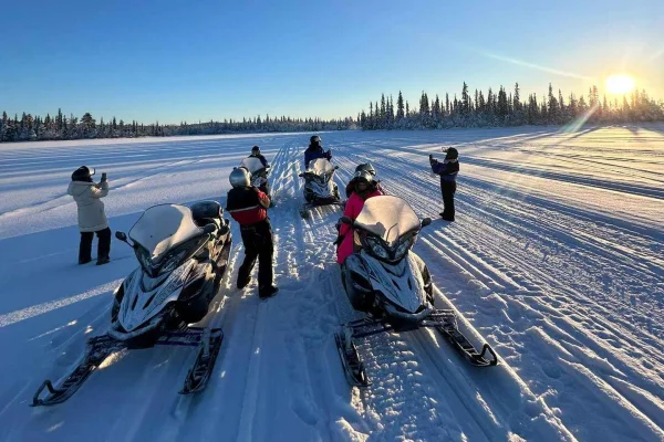 Kiruna: Snöskotertur med gulaschsoppa