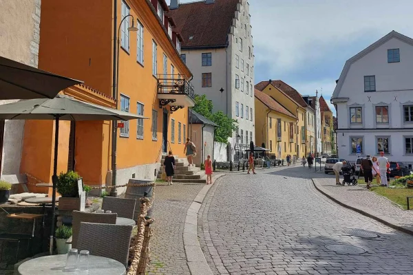 Visby: Rundtur i Unesco-listade gamla stan och 2 originalinspelningsplatser för Pippi (på tyska)