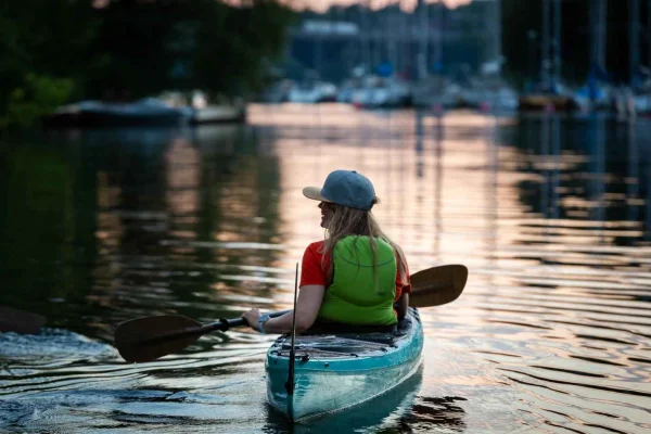 Stockholm: Självguidad kajaktur i premiumkajaker