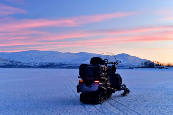 Abisko: Snowmobile Sightseeing Tour
