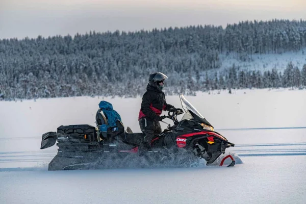 Överkalix - Lappland: Snöskotertur med fikapaus