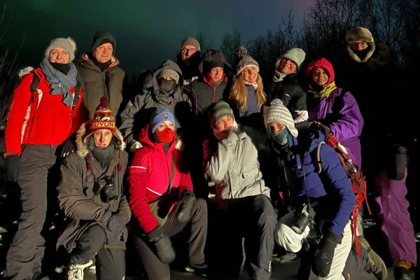 Kiruna: Nattlig snöskotertur under norrskenet