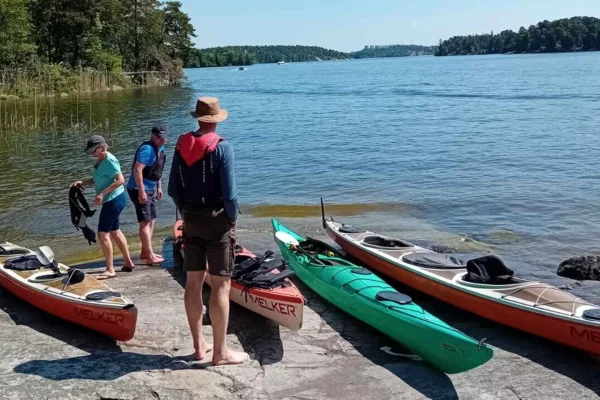 Stockholm: Övernattningsäventyr med kajak i skärgården