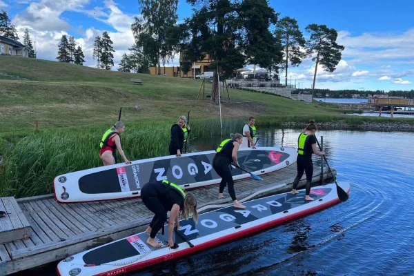 Falun: Hyr en SUP-bräda på skärgårdssjön Runn