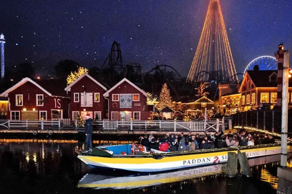 Göteborg: Paddan Julresa till Liseberg m/Glögg