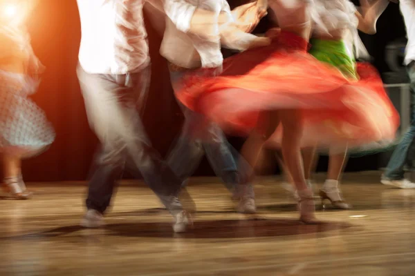 dansa salsa kurs