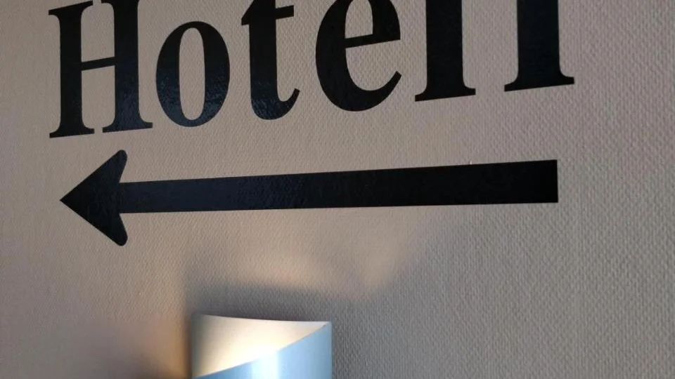 Highway Hotel