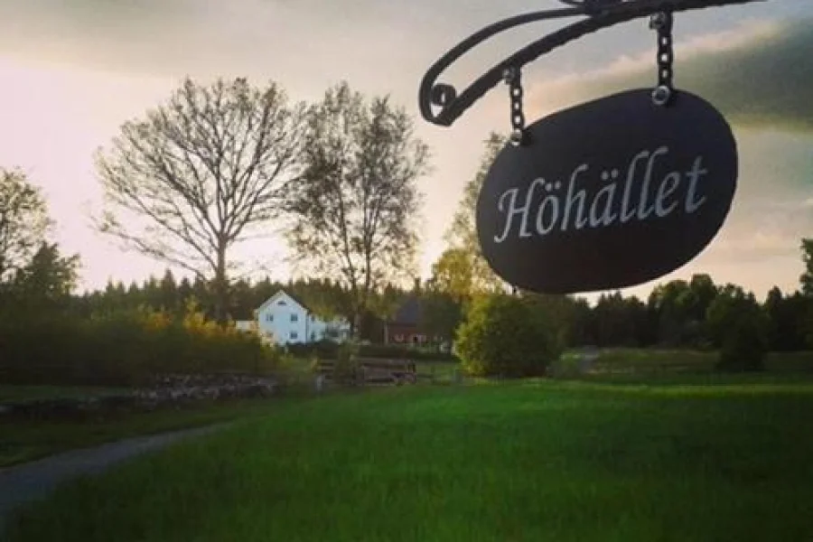 Höhällets Lantliga Rum