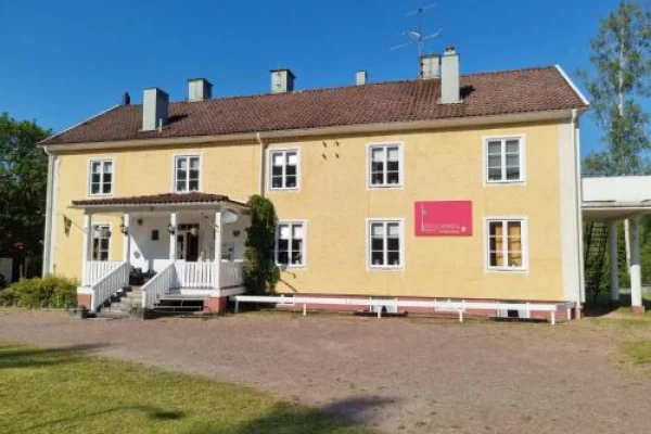 Lönneberga Vandrarhem & Hostel